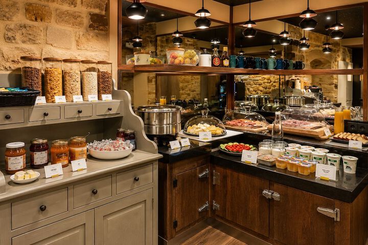 Breakfast/Coffee Service 56 of 70