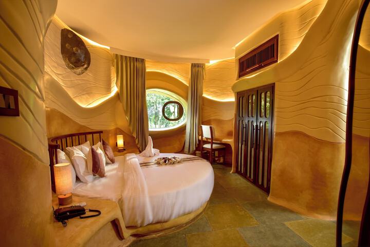Room 2 of 26