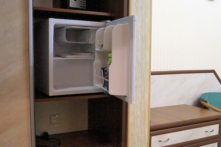 Room 10 of 60
