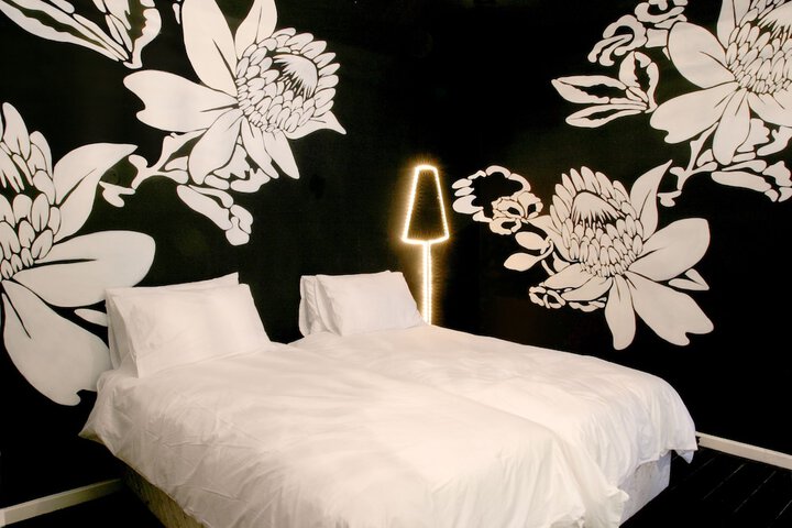 Room 12 of 48