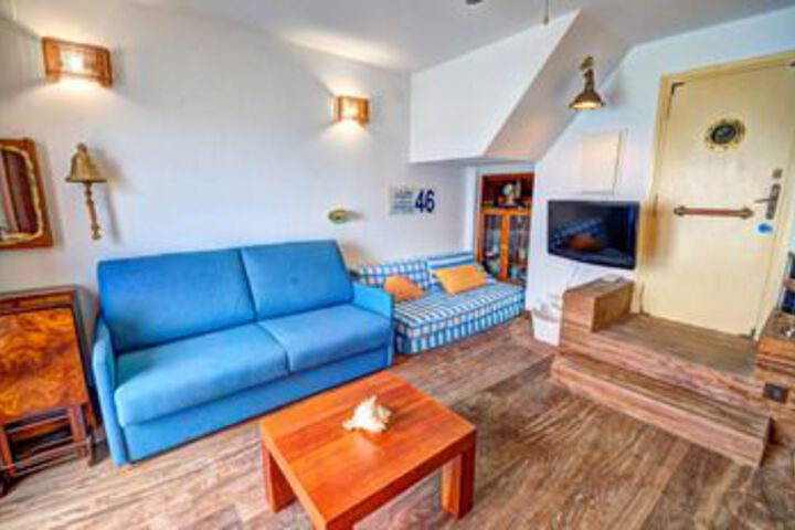 Room 14 of 20