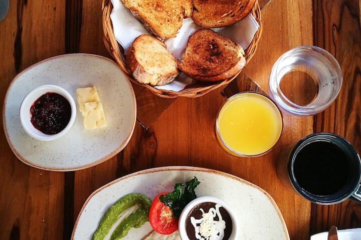 Breakfast/Coffee Service 69 of 95