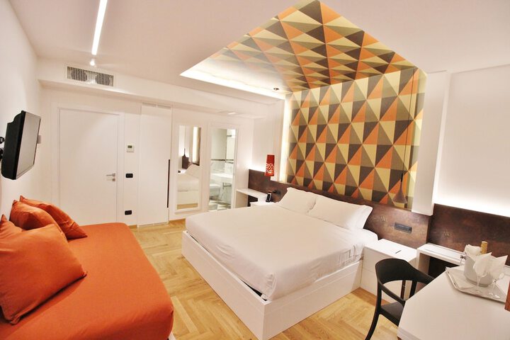 Room 19 of 238