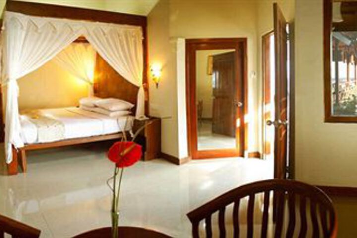 Room 10 of 21