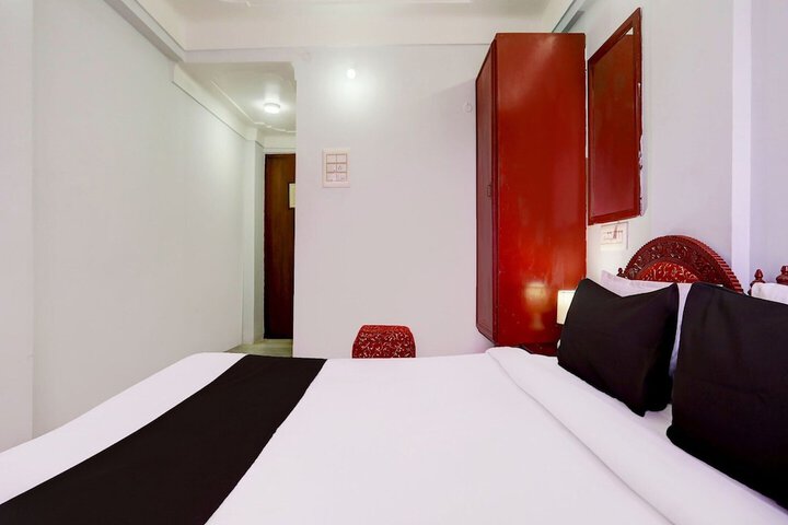 Room 11 of 29