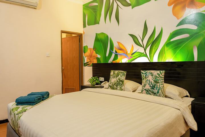 Room 10 of 21