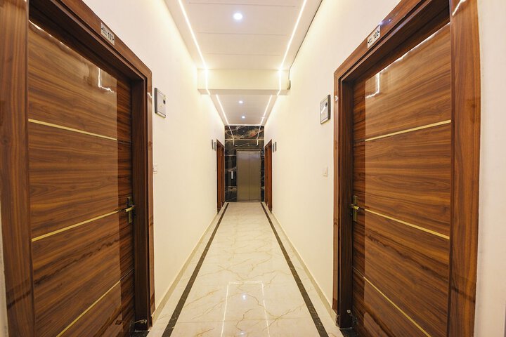 Hotel Interior 5 of 32