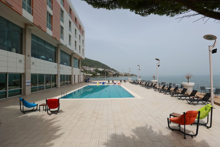 Hotel with Pool
