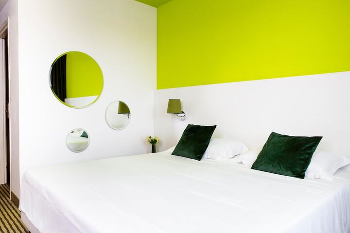 Room 29 of 133