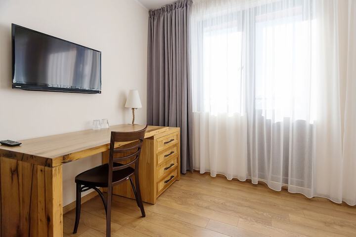 Room 25 of 69