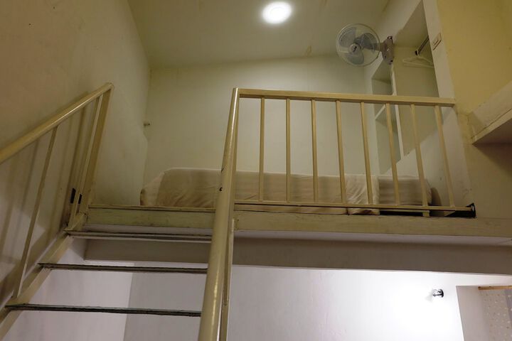 Room 46 of 130
