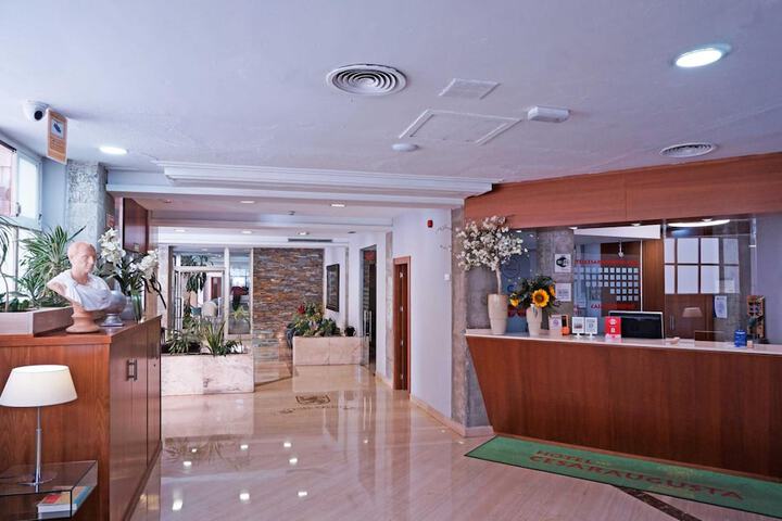 Guest Lobby