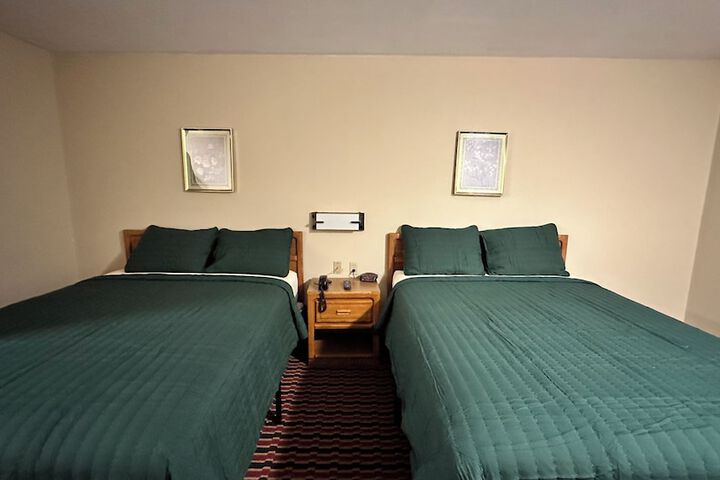 Room 44 of 63