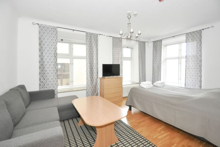 Room 28 of 50