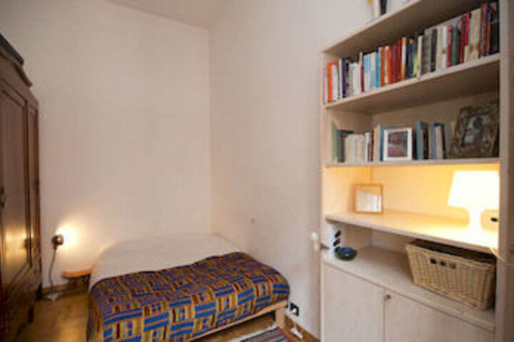 Room 34 of 168