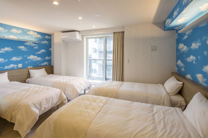 Room 11 of 38