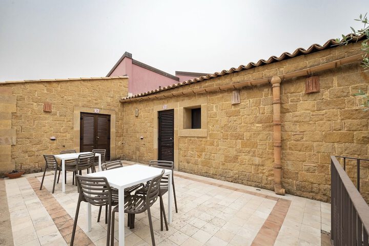 Terrace/Patio 38 of 108