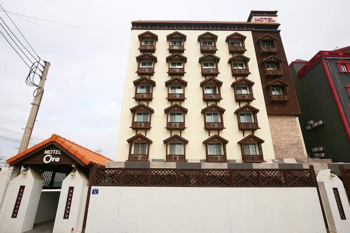 Hotel 13 of 14