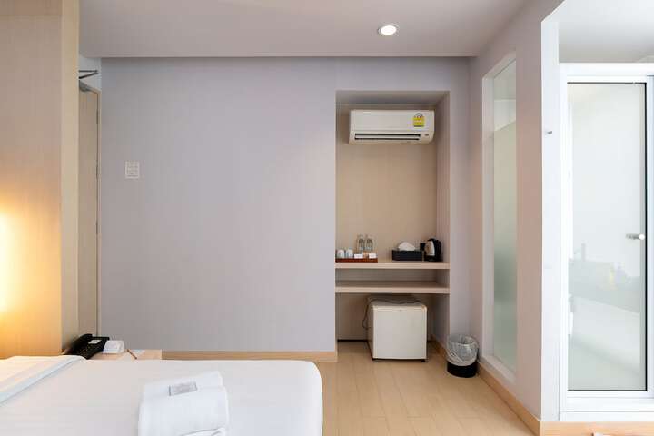 Room 29 of 74