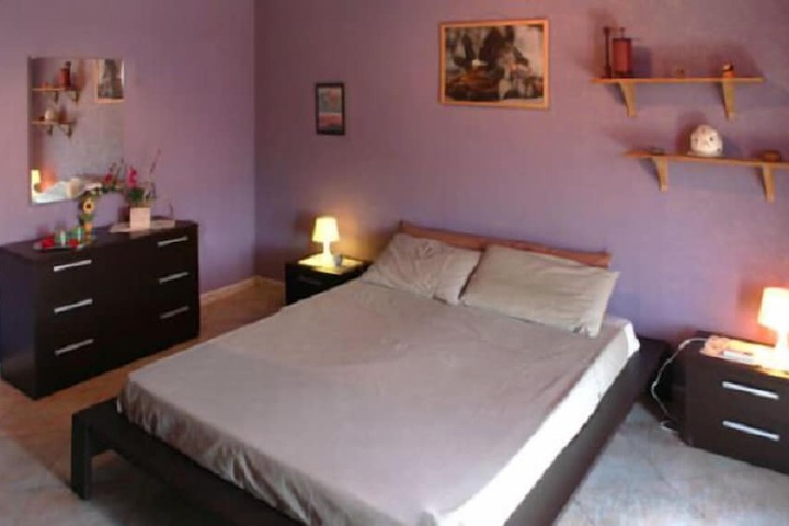 Room 6 of 50