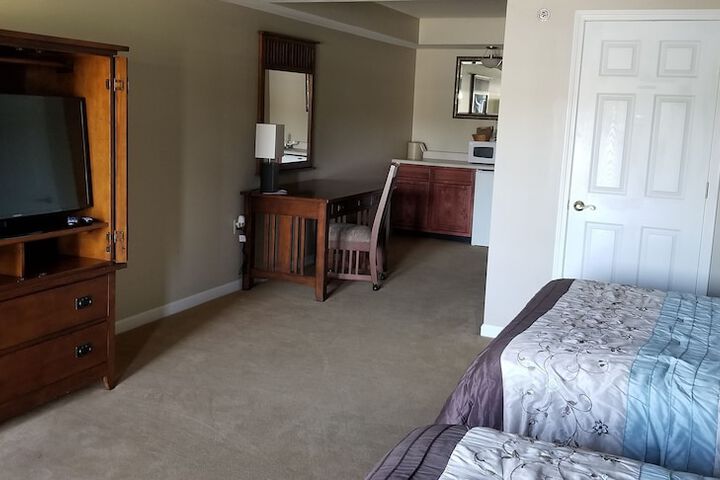 Room 12 of 35