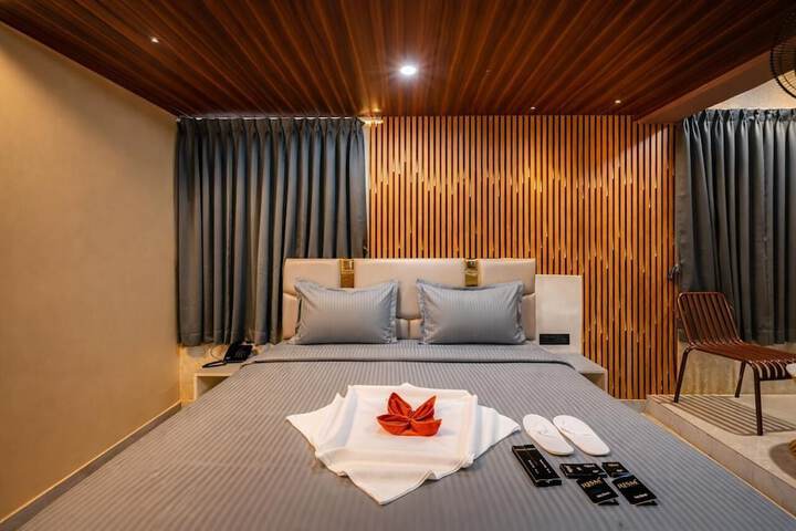 Room 18 of 35