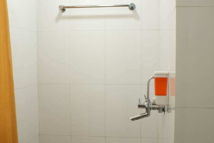 Clean Restrooms