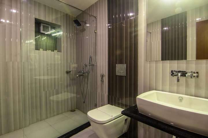 Room 120 of 161