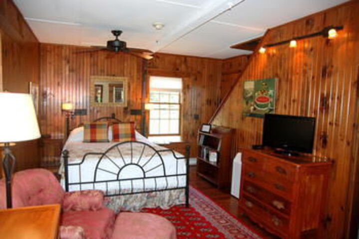 Room 13 of 27