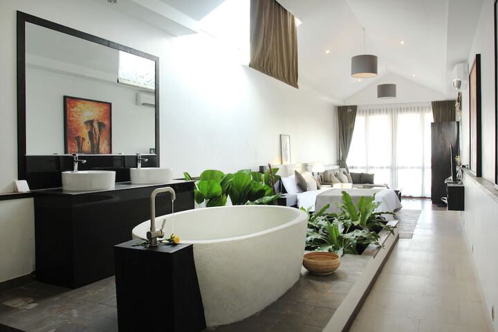 Room 7 of 46