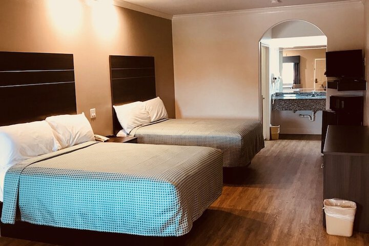 Room 6 of 21