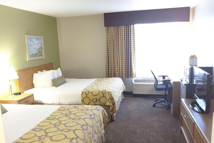 1 Queen Bed Mobility Accessible Deluxe (3 of 22)
