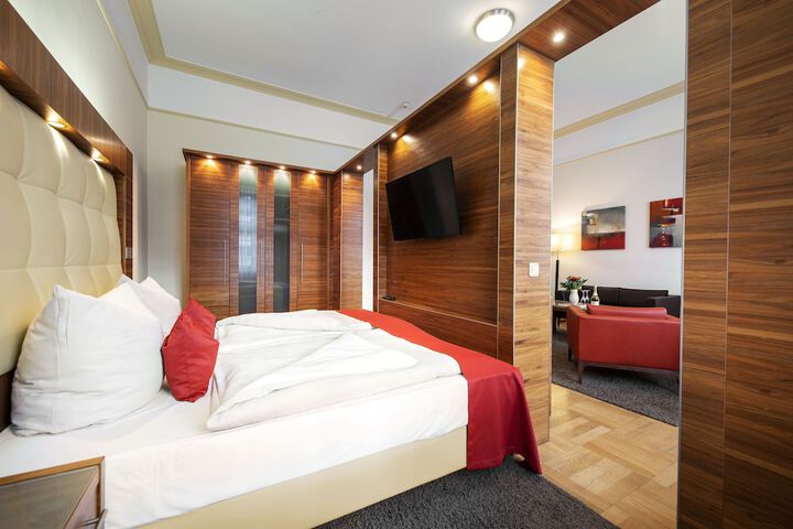 Room 11 of 47