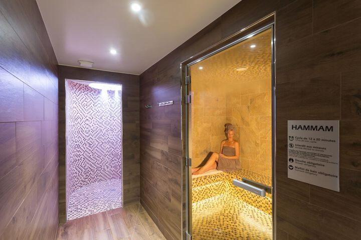 Steam room