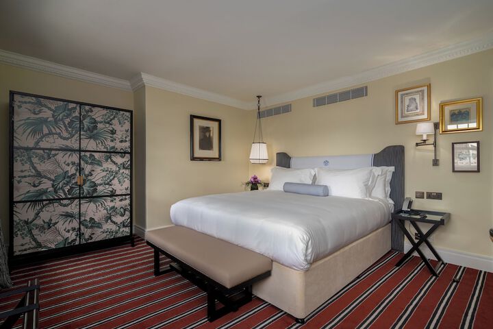 Room 35 of 72