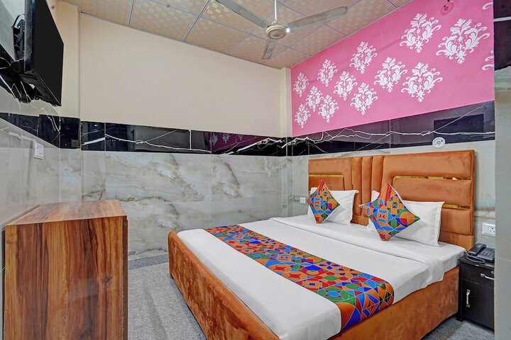 Room 8 of 21
