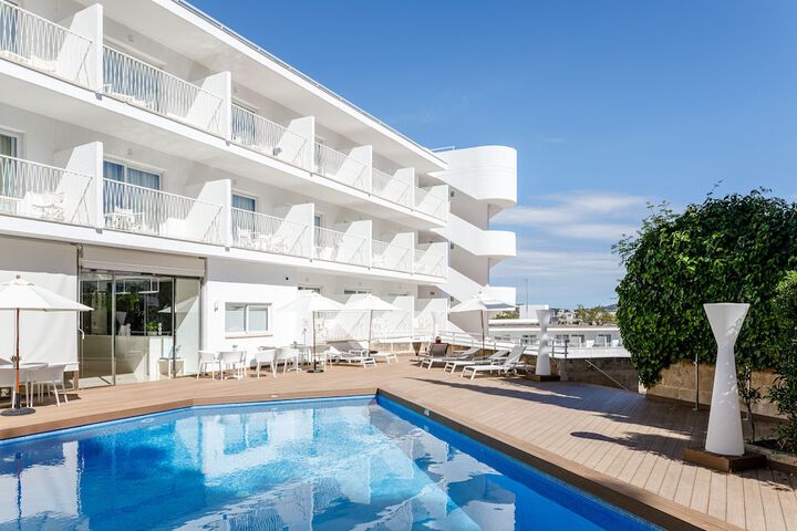 Pool Hotel