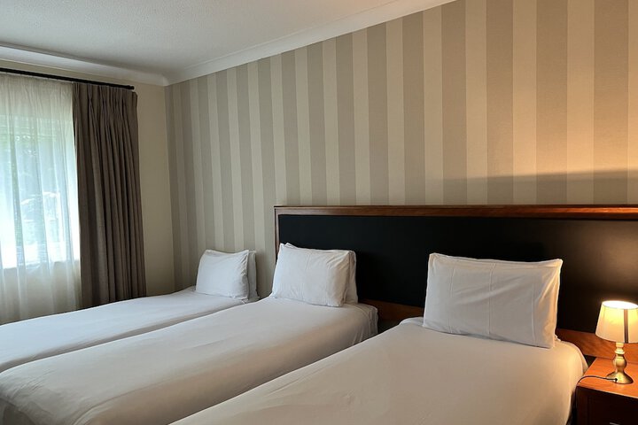 Room 37 of 62