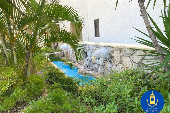 Hotel Exterior 46 of 53