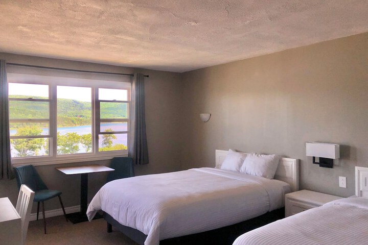 Room 5 of 50