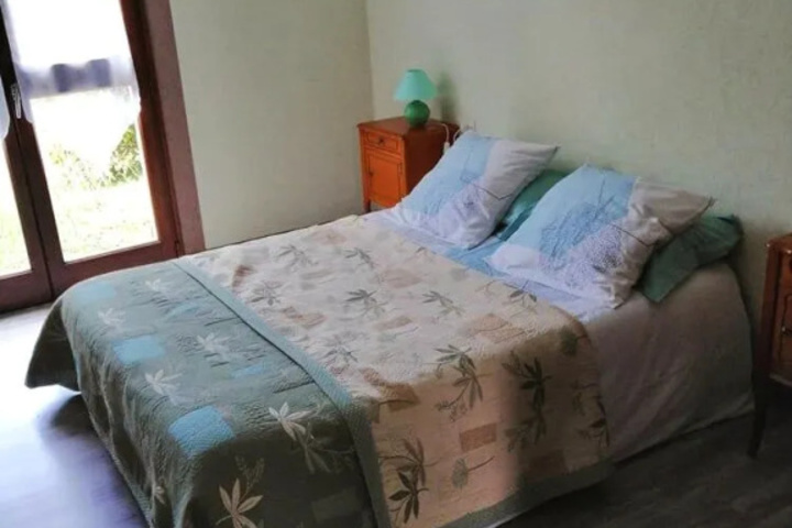 Room 5 of 13