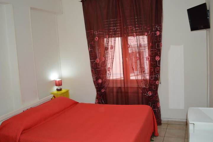 Room 7 of 8