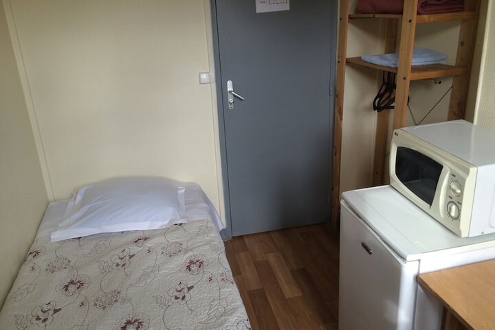 Room 17 of 44