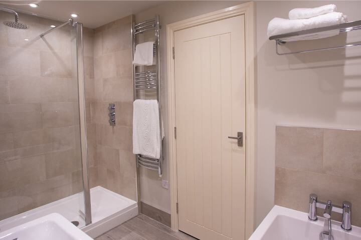 Room 15 of 94
