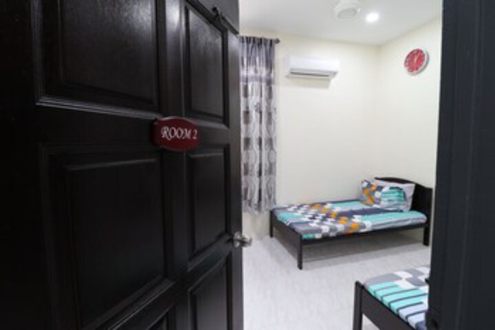 Room 5 of 23