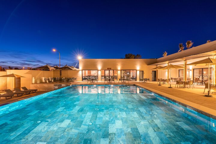 Hotel with Pool