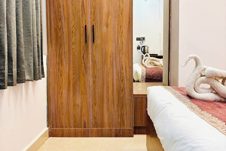 Room 13 of 39