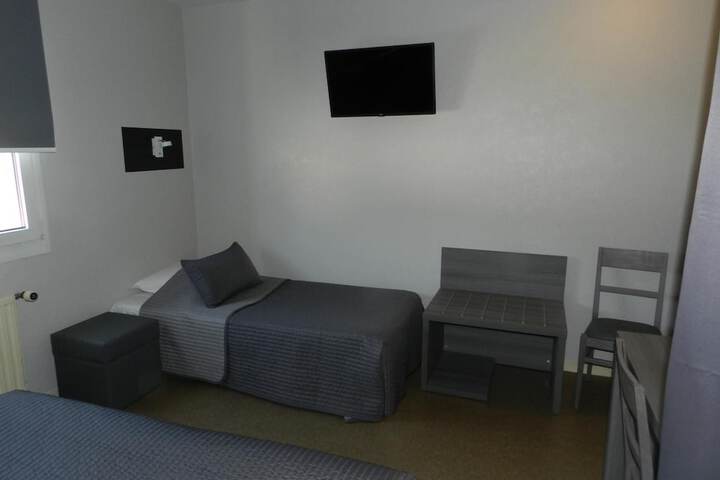 Room 18 of 50
