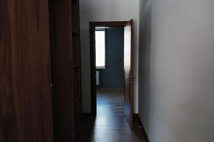 Hotel 5 of 75