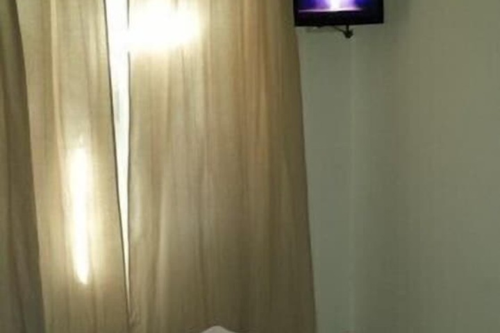 Room 14 of 62